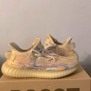 Yeezy 350 V2 Mx oat
